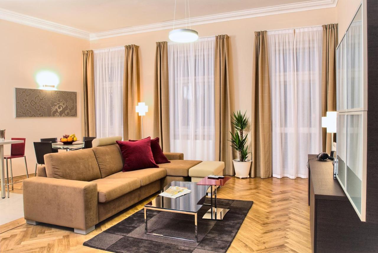 Residence Karolina Прага Экстерьер фото