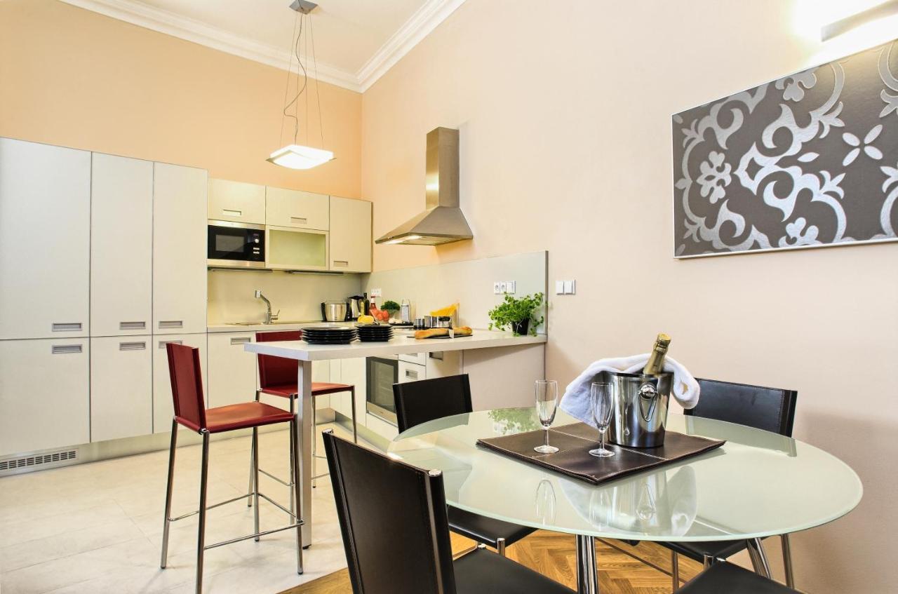 Residence Karolina Прага Экстерьер фото
