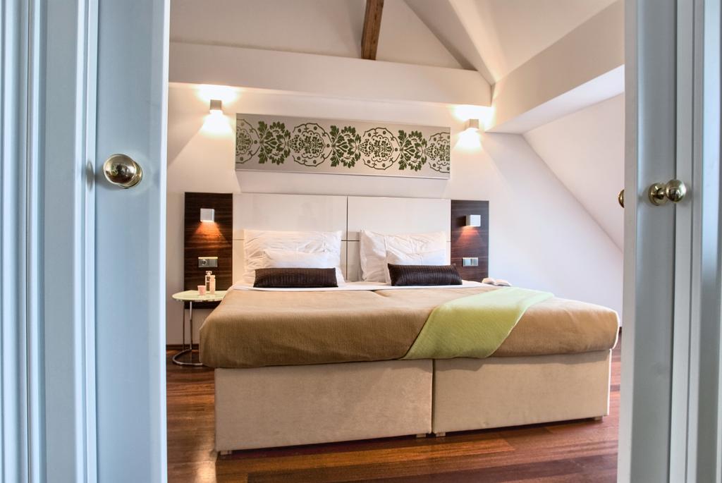 Residence Karolina Прага Экстерьер фото